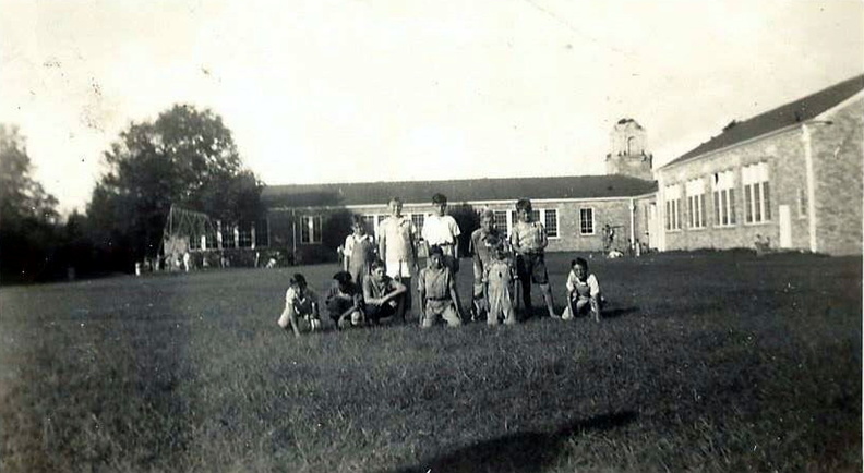 1947 Kids Behind Sam Houston Elementary.jpg